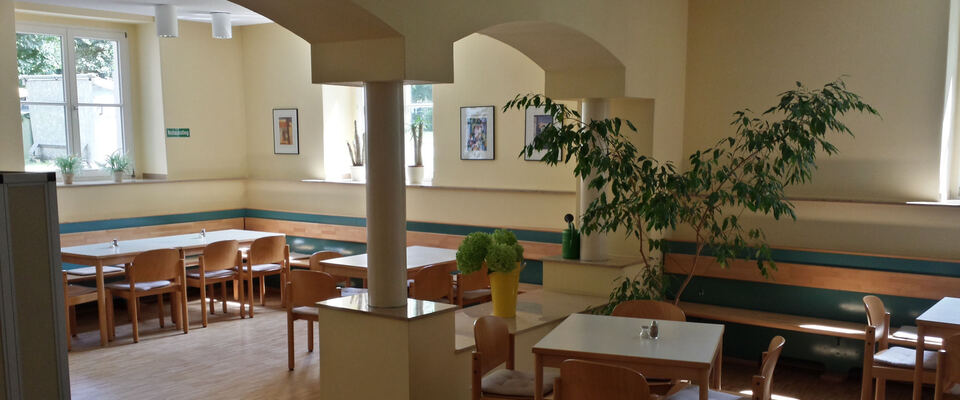 Gastraum der Kantine